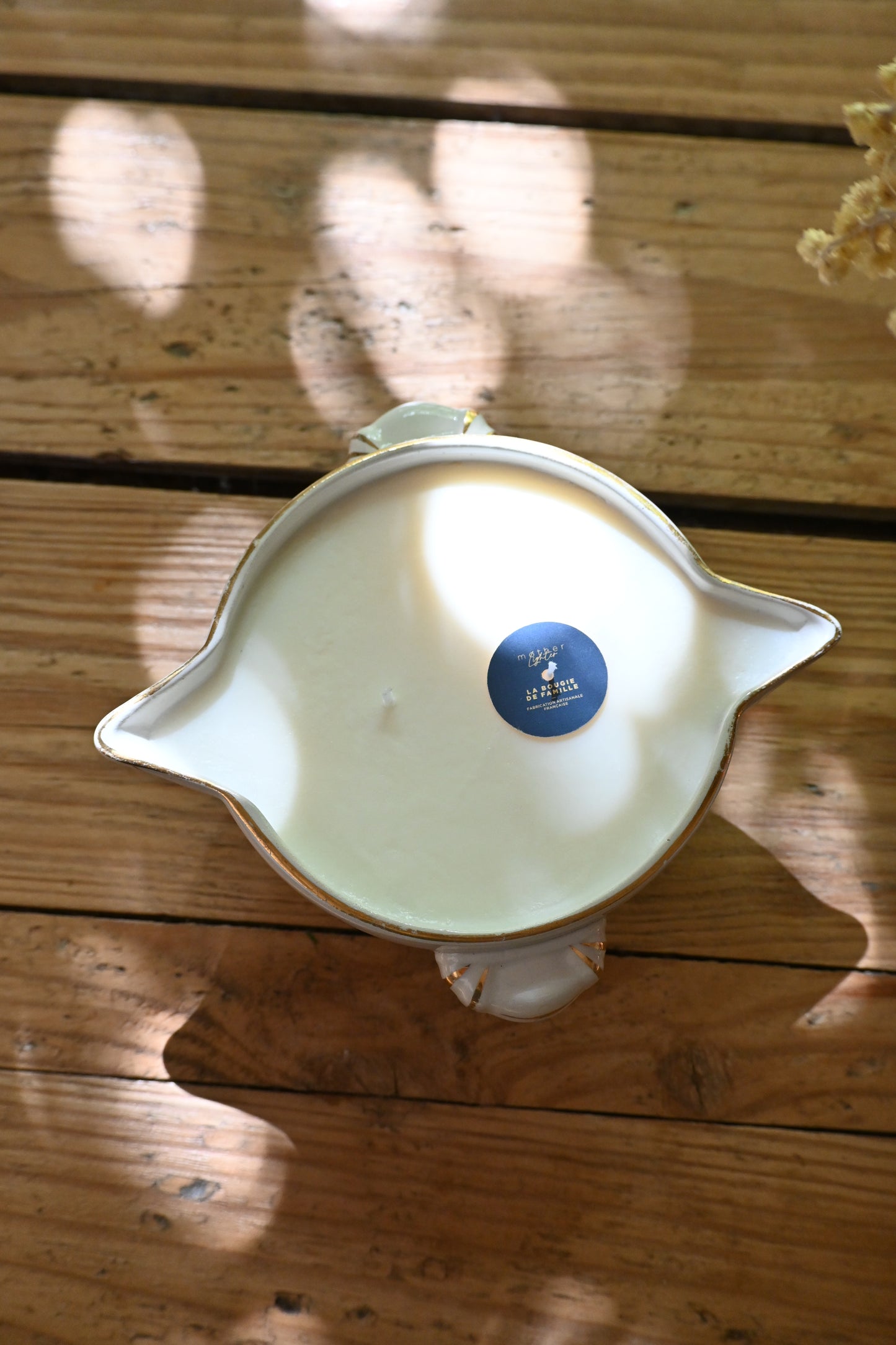 Saucier fleuri, fleurs et doré