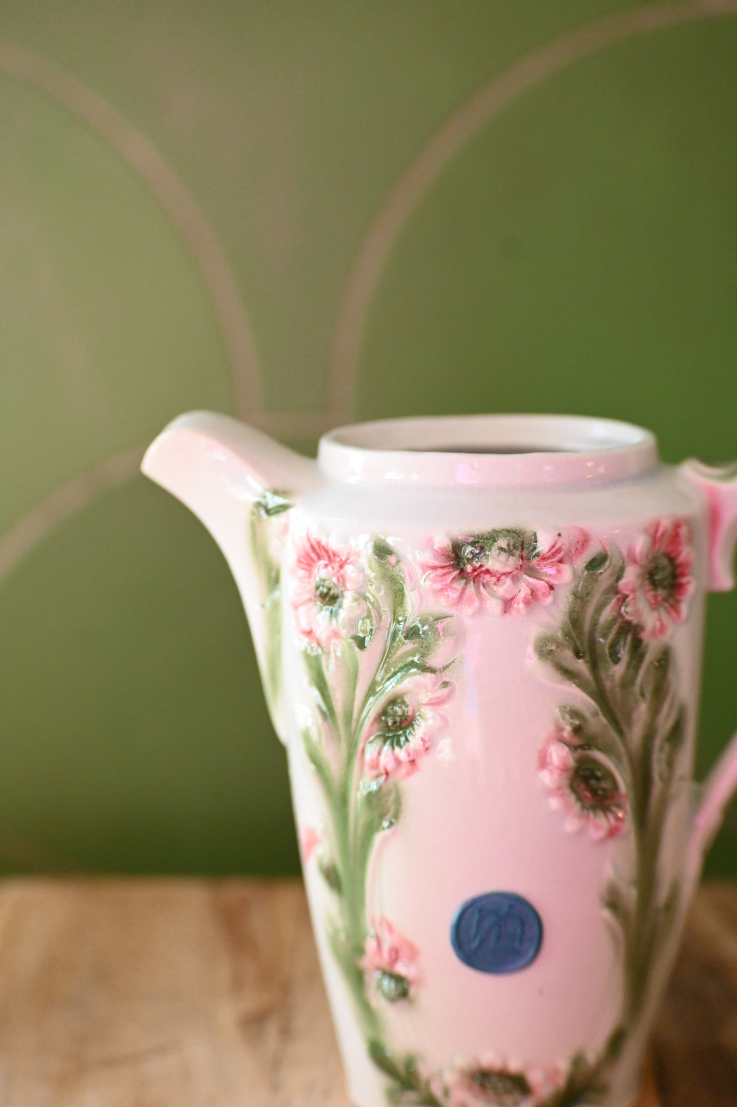 Pot à lait barbotine fleurs