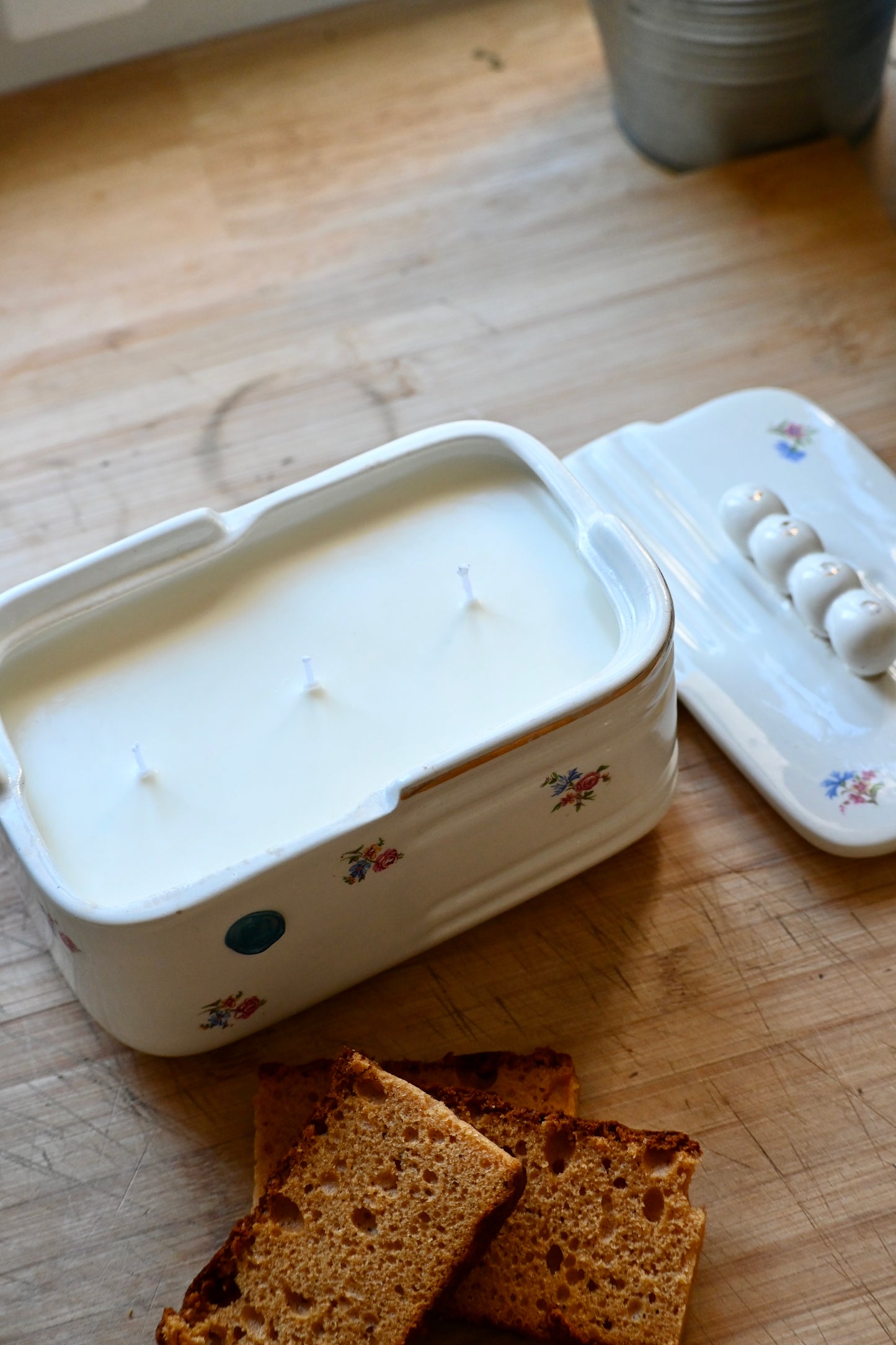 Boite à biscuit porcelaine