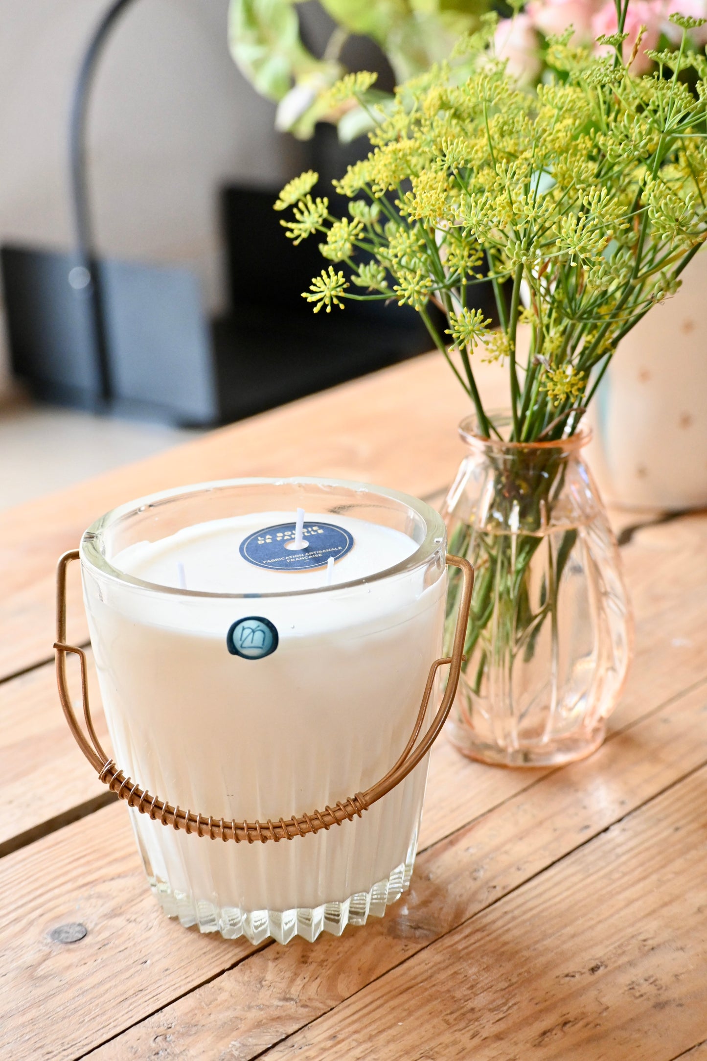 Seau à glace ciselé anse dorée