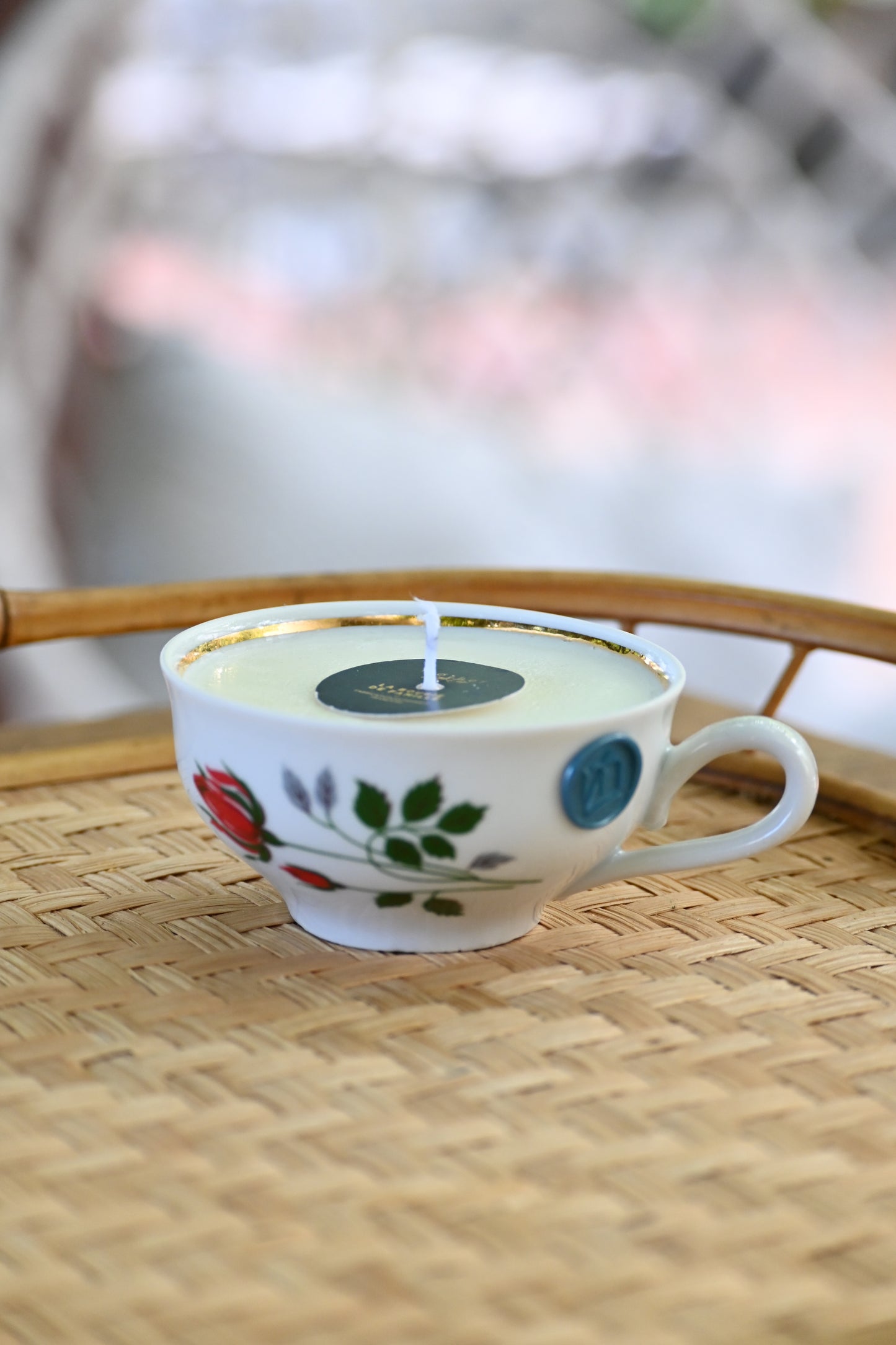 Petite tasse rose et liseré or