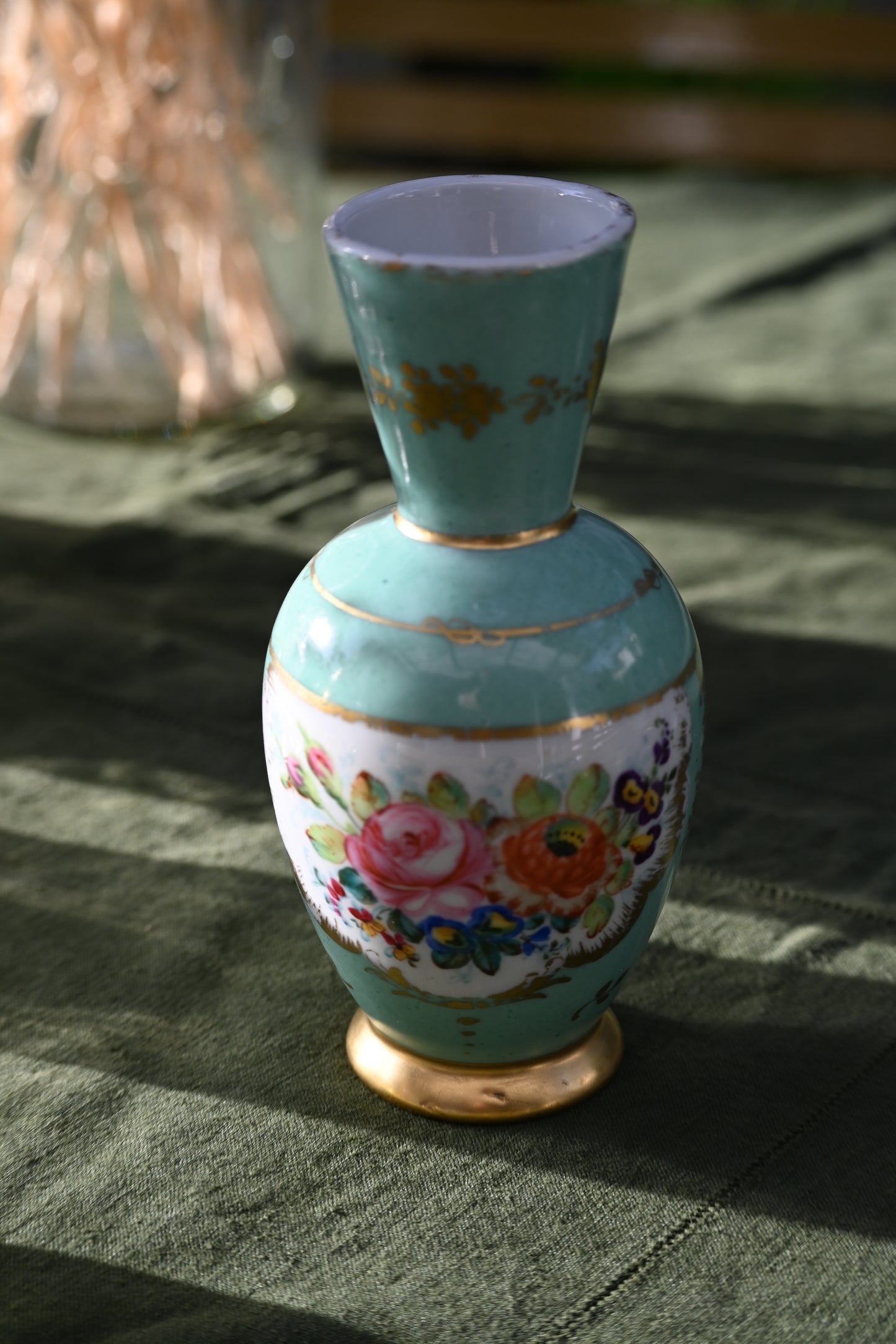 Soliflore porcelaine fleuri