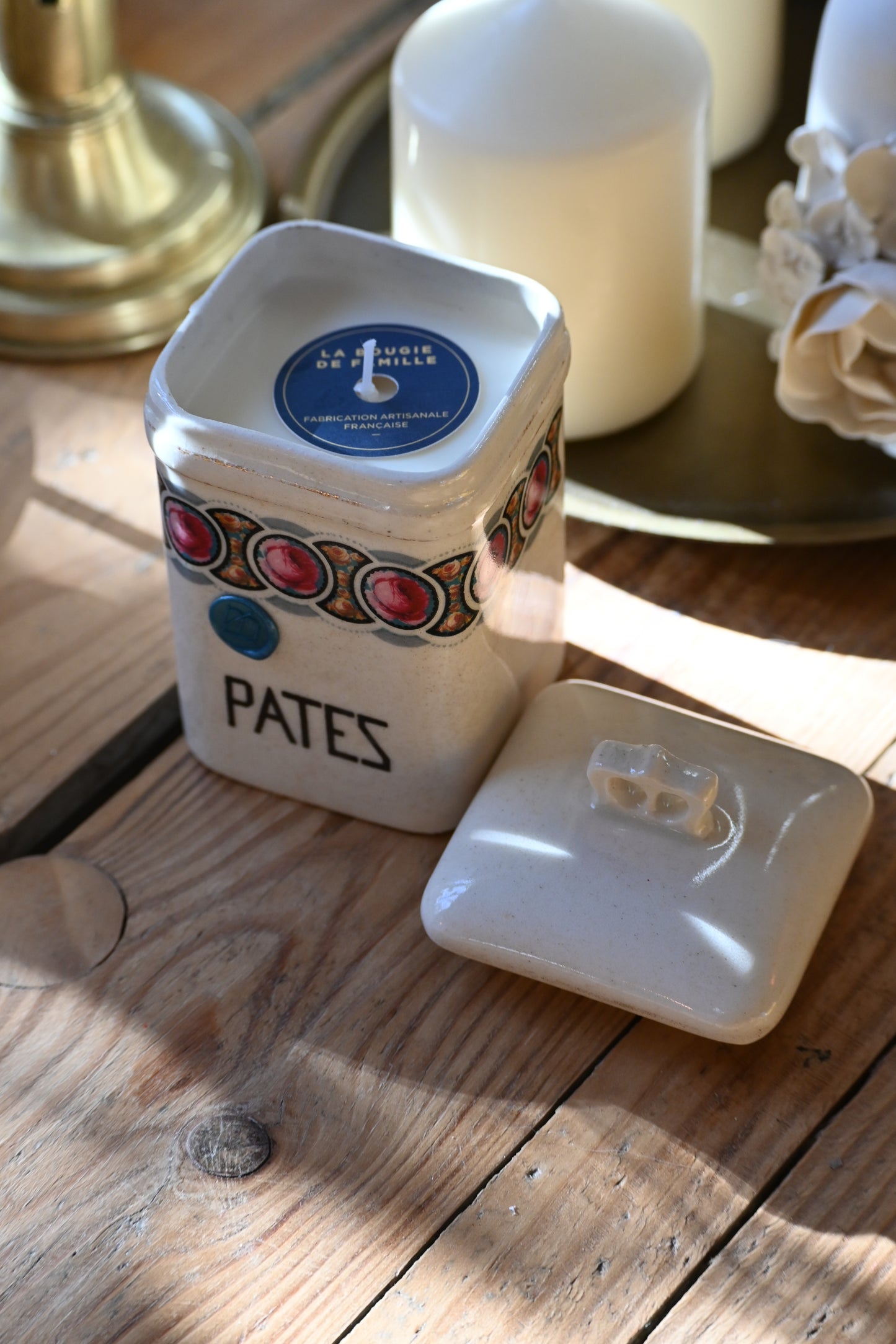 Petit pot à épices pivoines