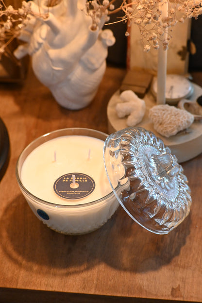 Boite en verre ciselée