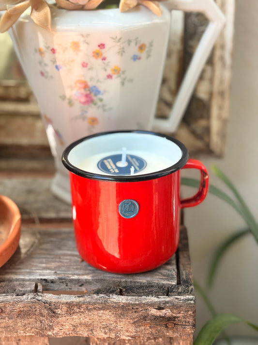 Tasse émaillée