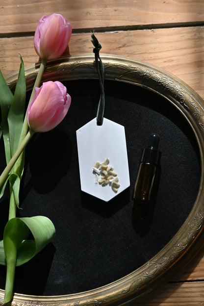 Tablette - Pétales blanches