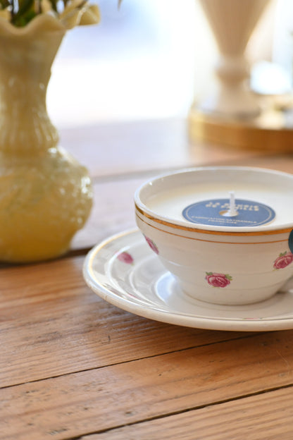 Tasse et coupelle fleurs et doré