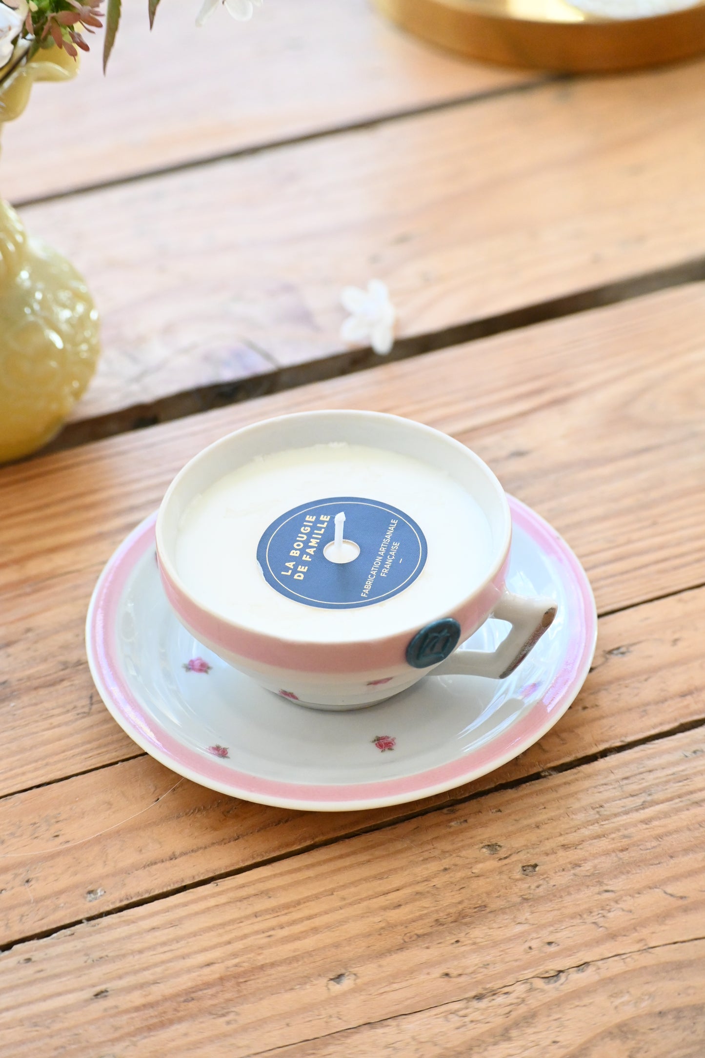 Tasse et coupelle fleurs et rose