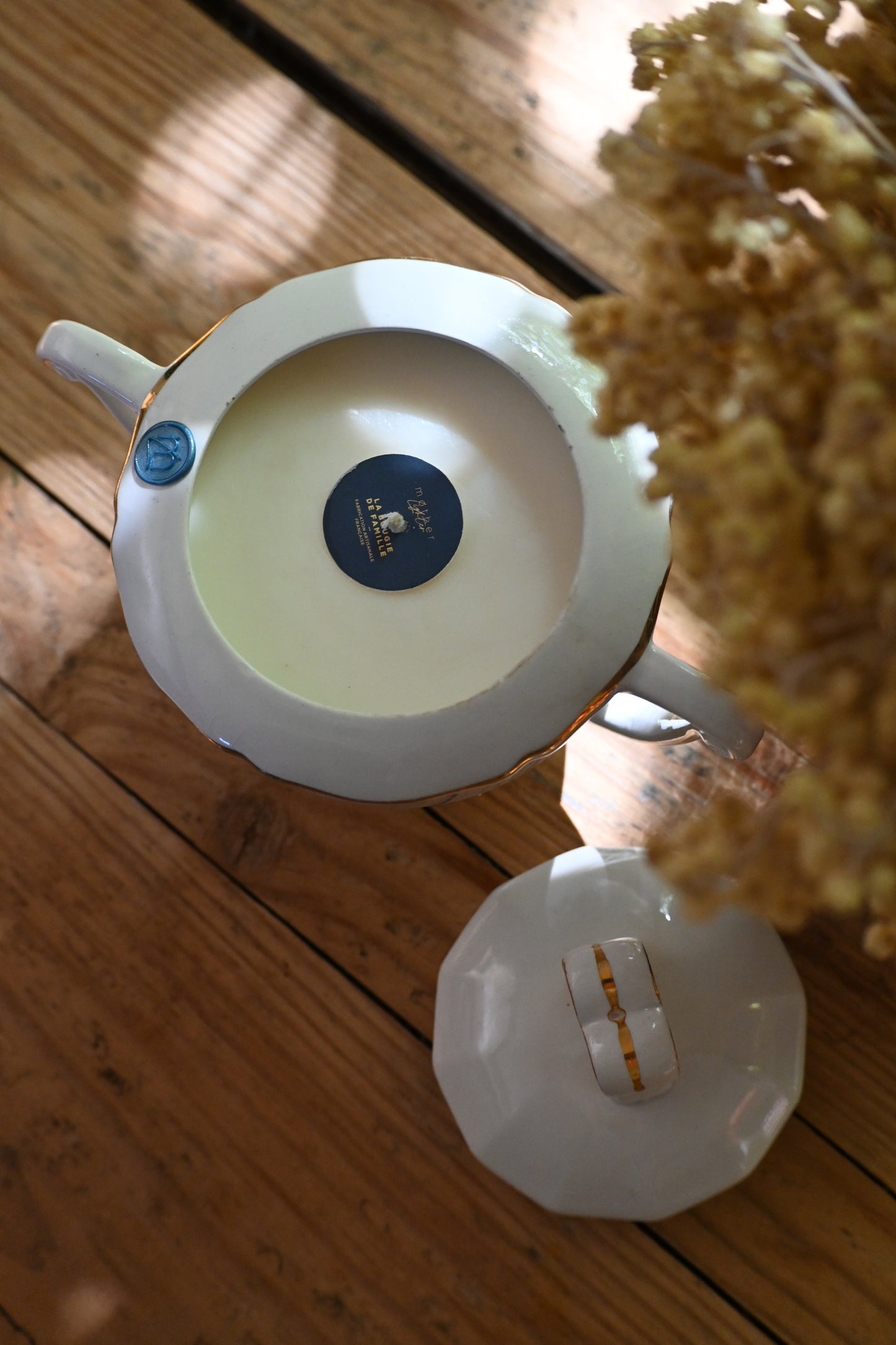 Sucrier beige et doré