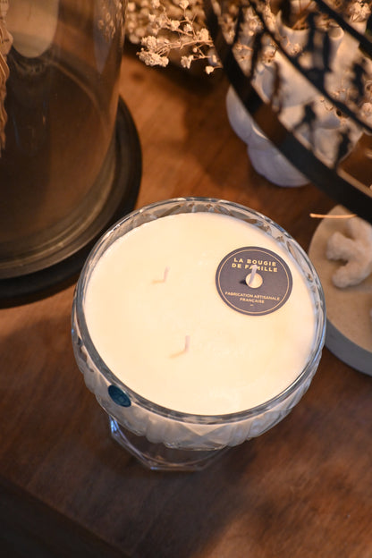 Grande coupe ciselée