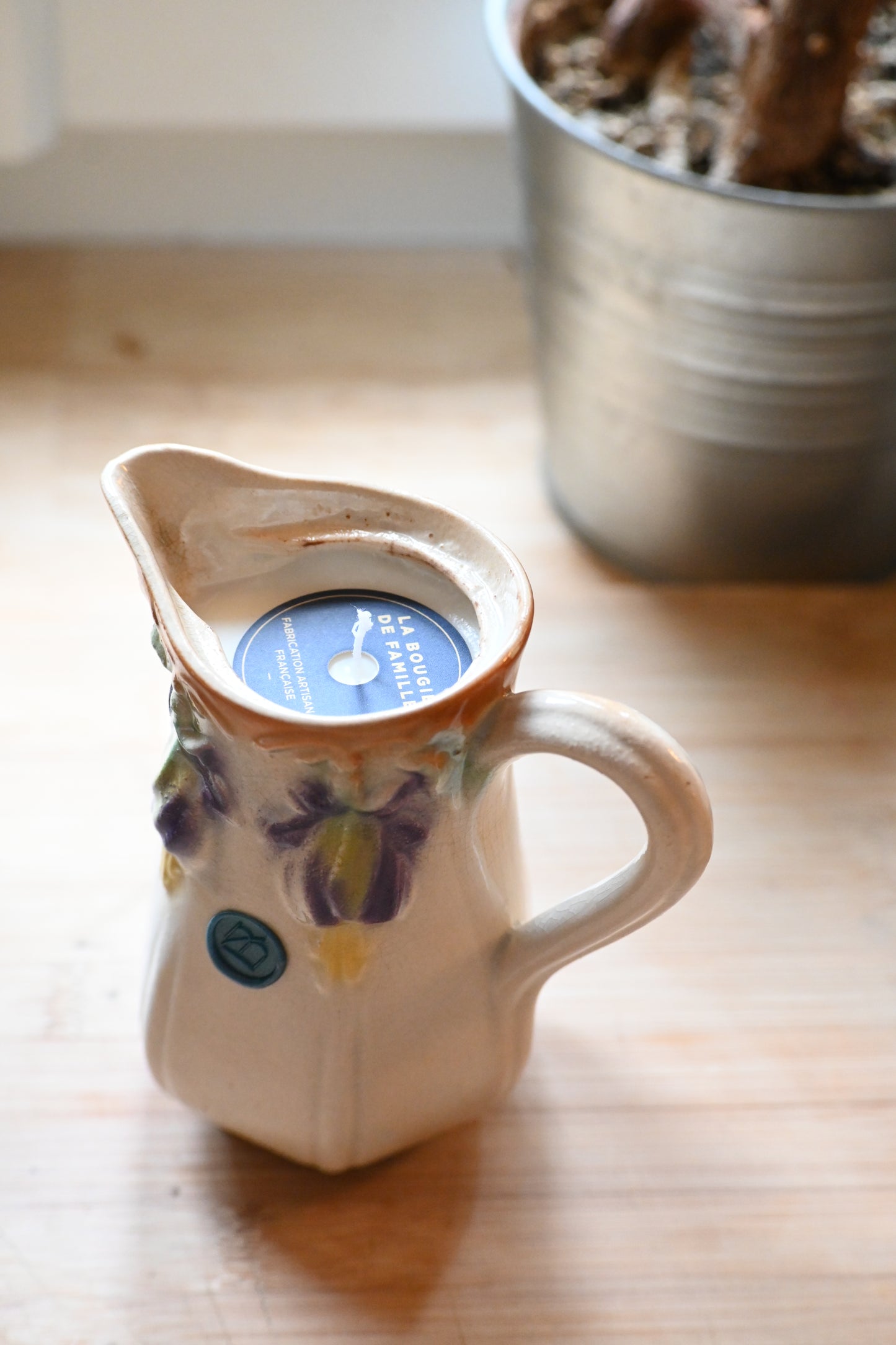 Pot à lait barbotine clochettes