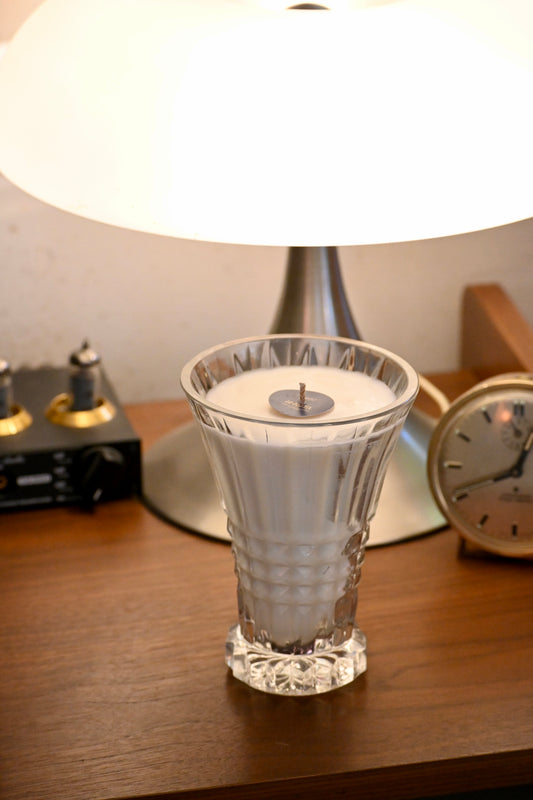 Vase en verre ciselé