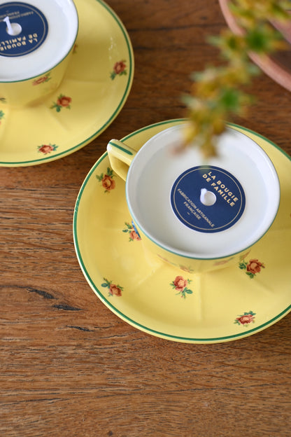 Tasse et coupelle jaune