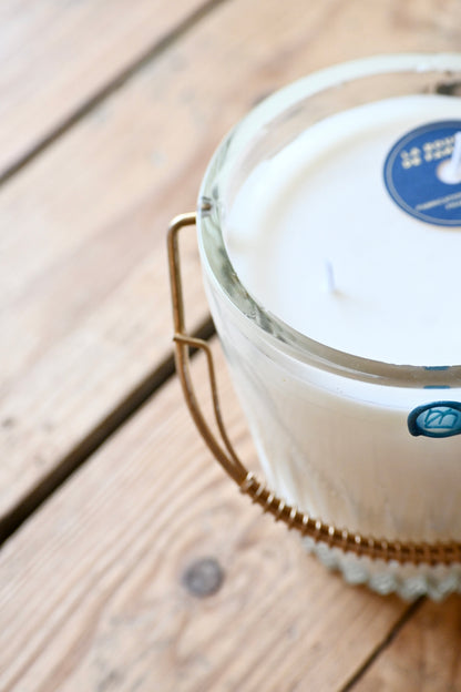 Seau à glace ciselé anse dorée