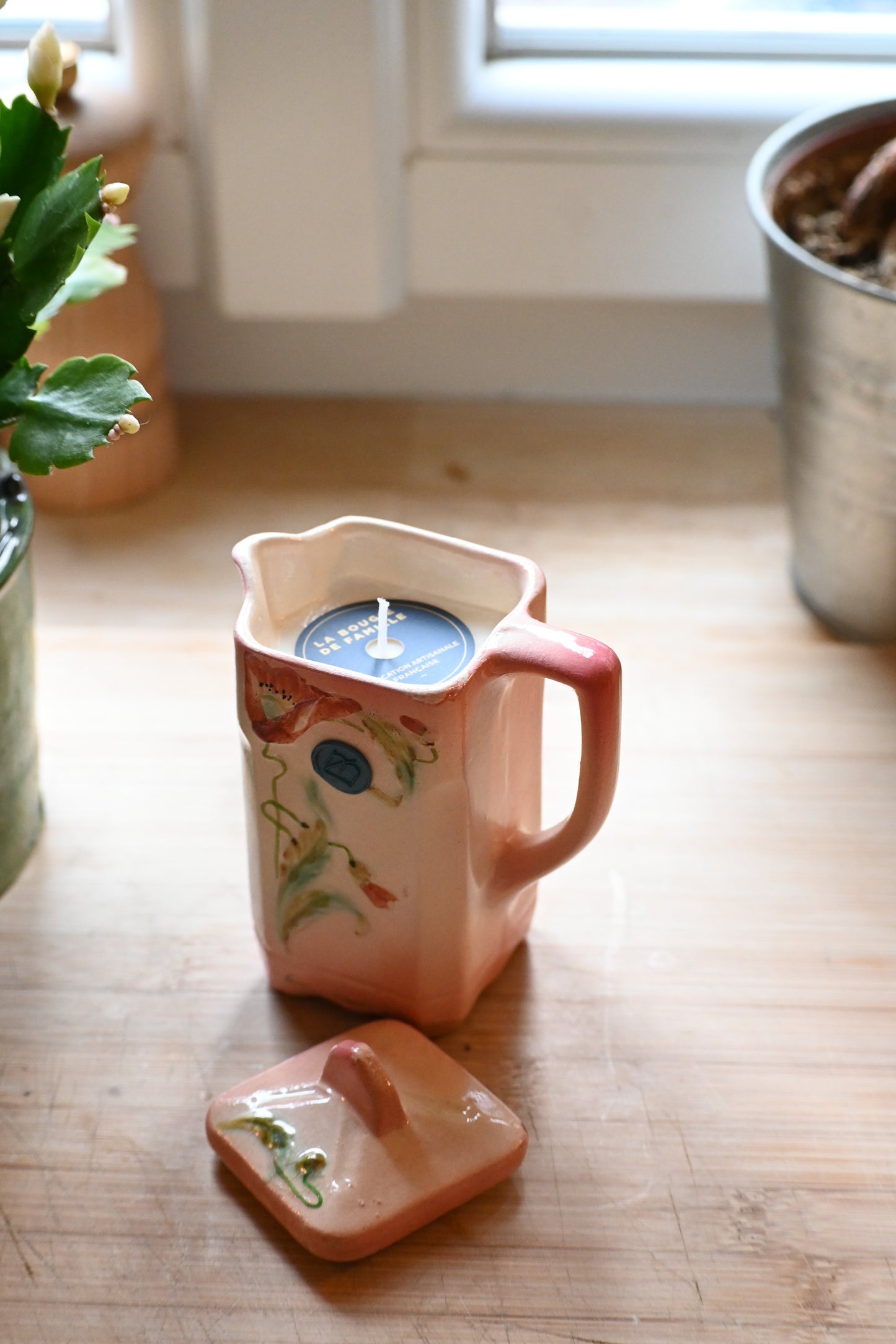 Pot à lait barbotine pavot