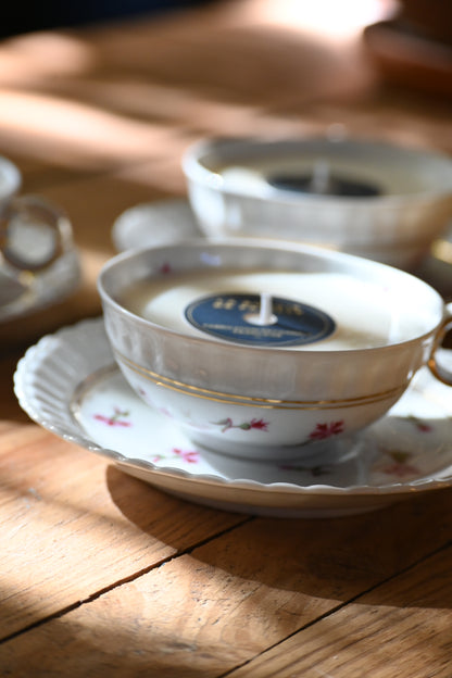 Tasse et coupelle petites fleurs