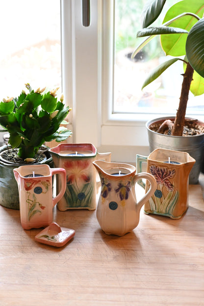 Pot à lait barbotine clochettes