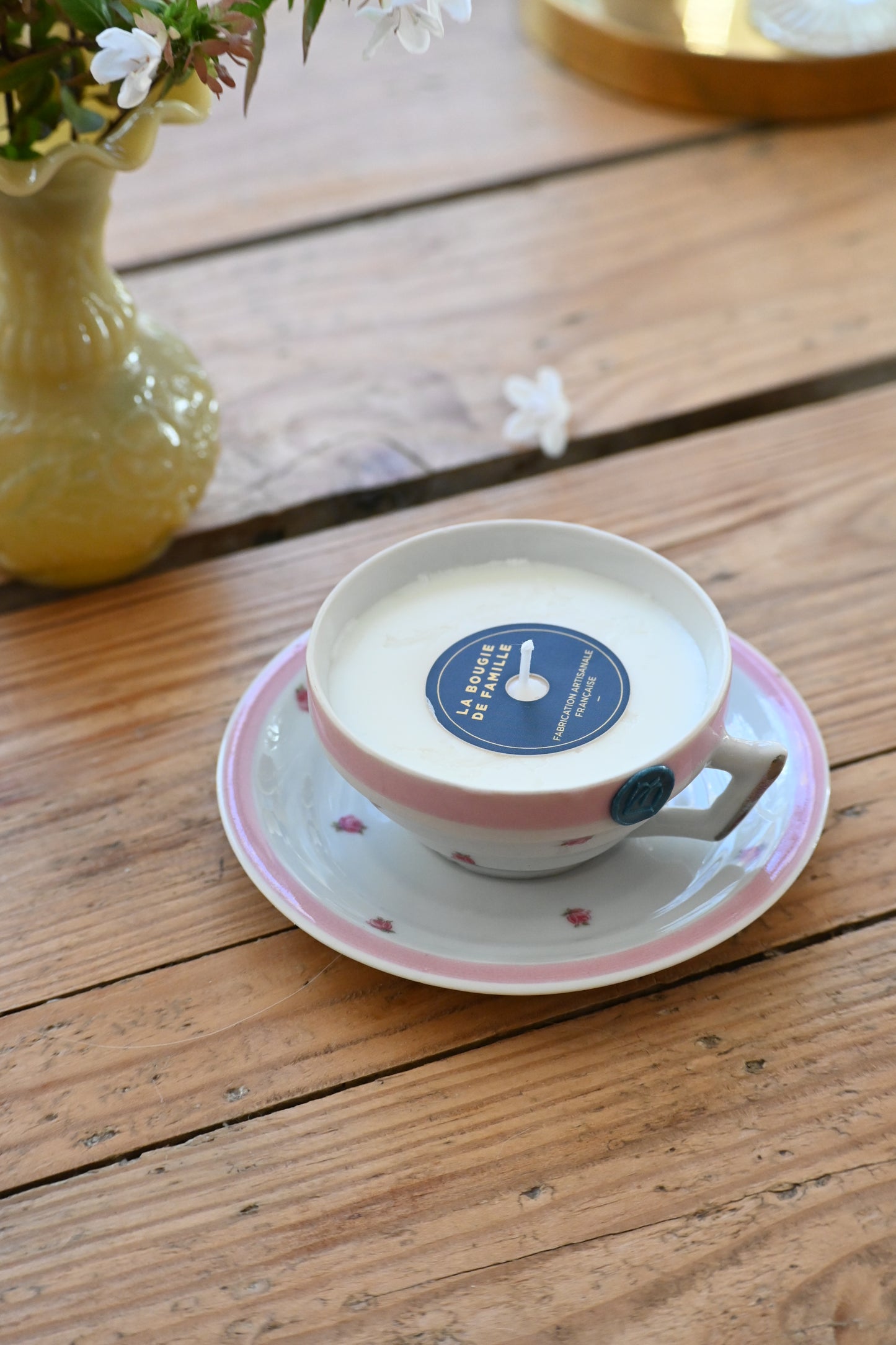 Tasse et coupelle fleurs et rose