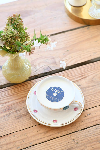 Tasse et coupelle fleurs et doré