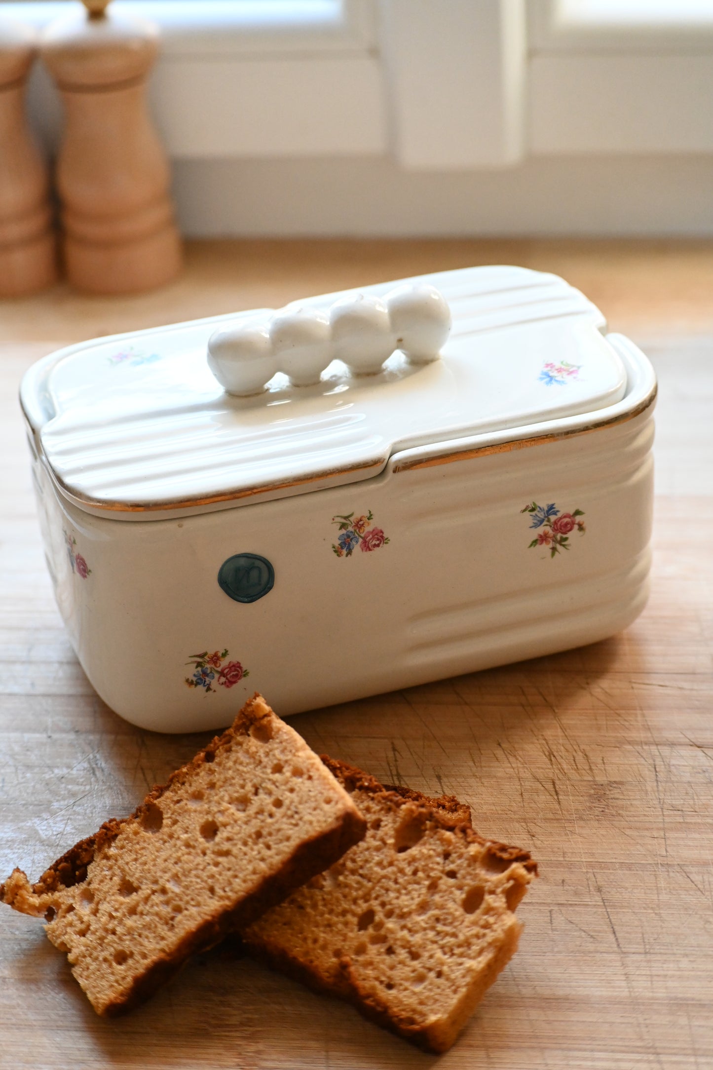 Boite à biscuit porcelaine