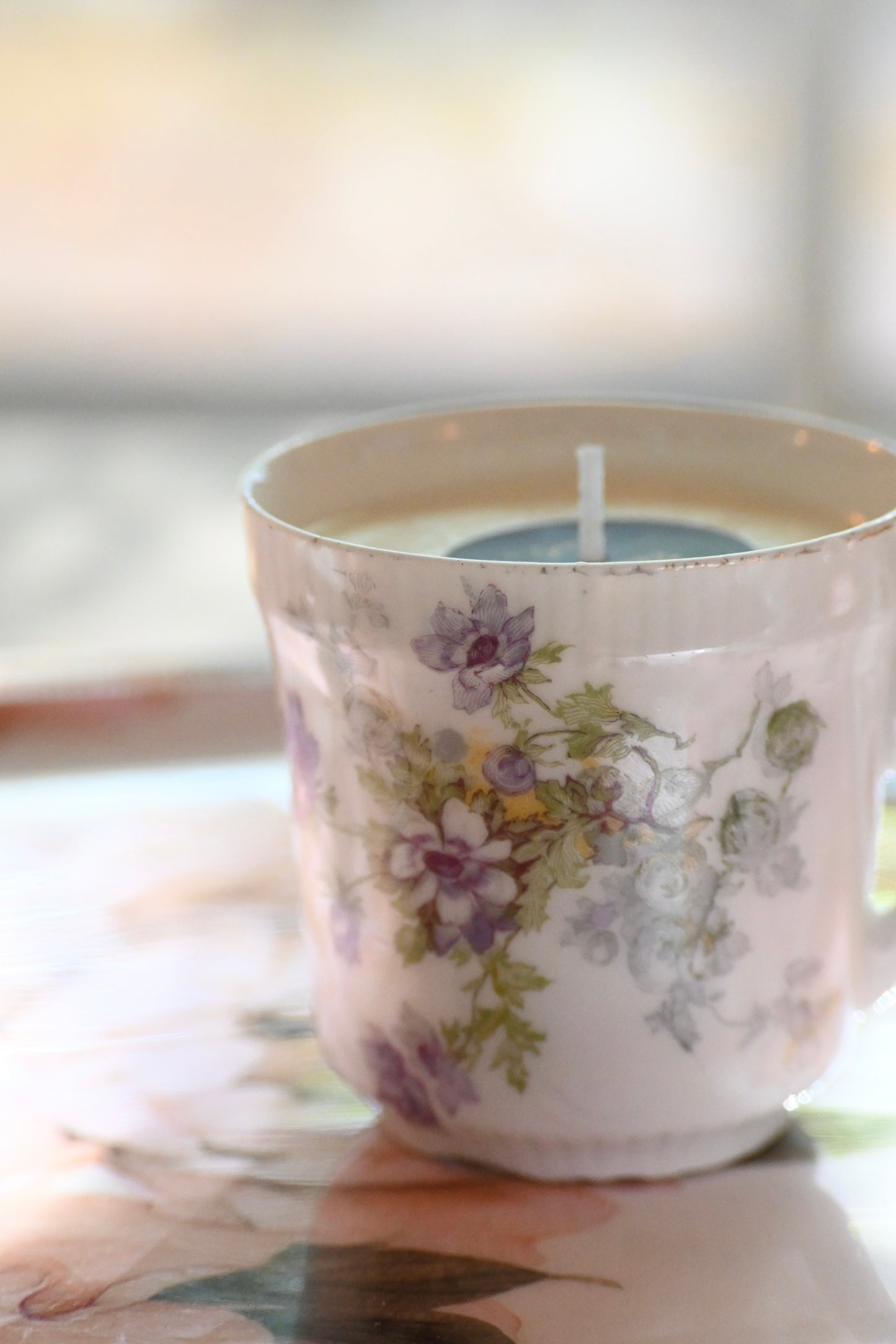 Tasse anémones parme