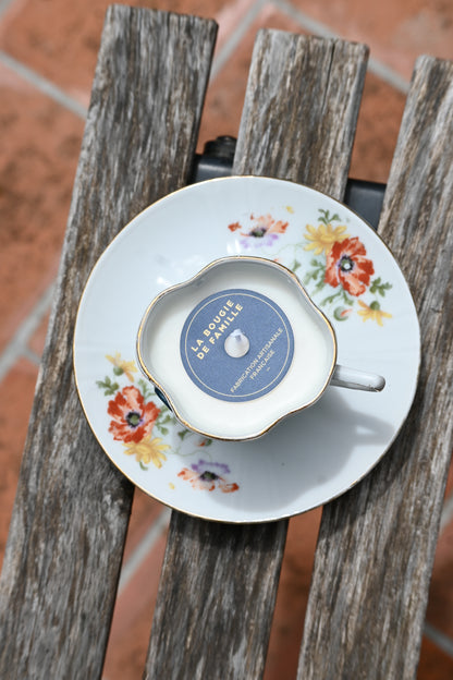 Tasse et coupelle fleuries