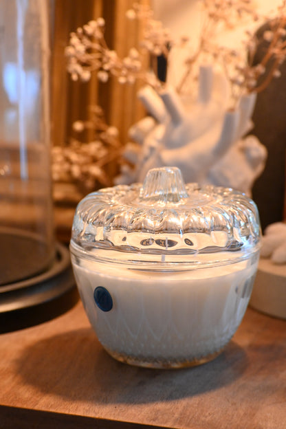 Boite en verre ciselée