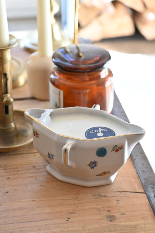 Saucier fleuri, vert et doré