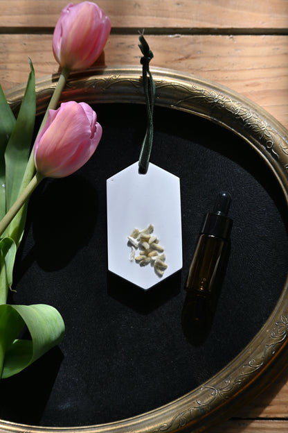 Tablette - Pétales blanches