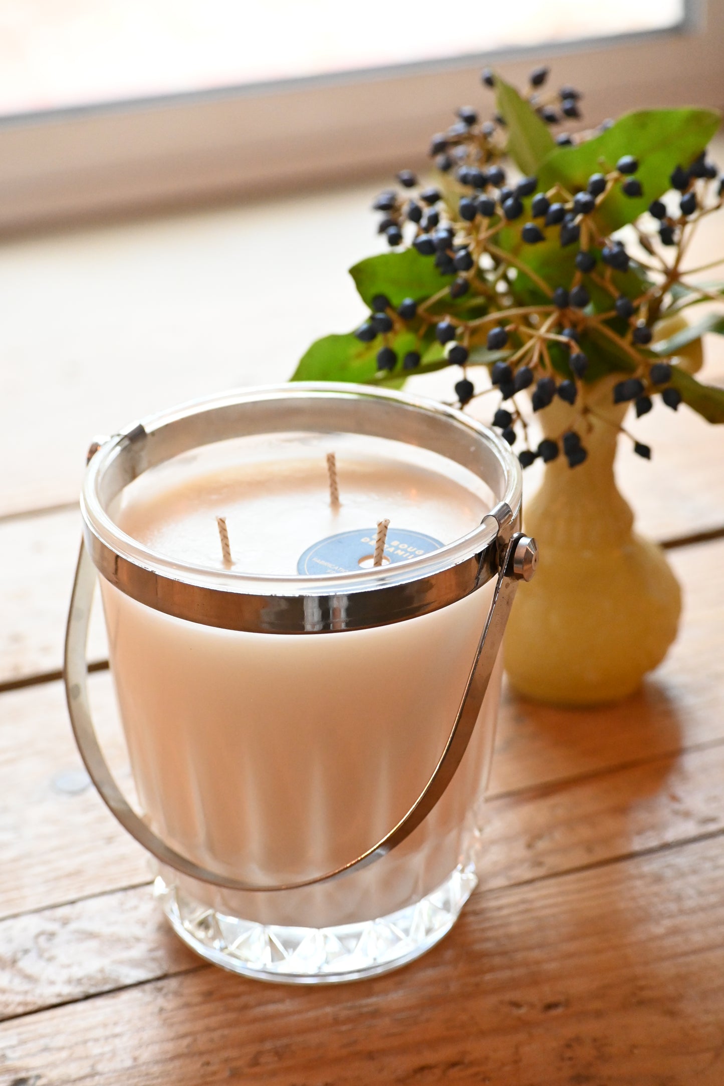 Seau à glace ciselé anse argentée