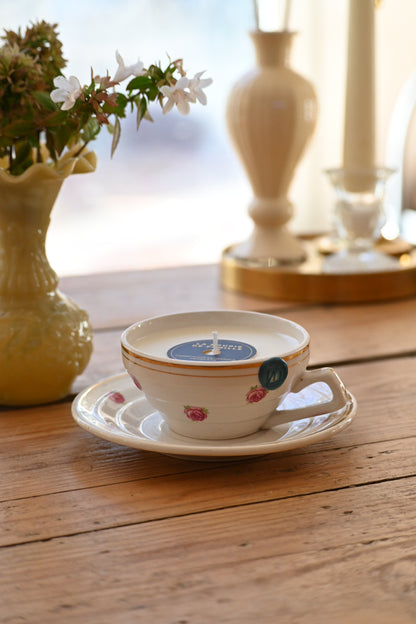 Tasse et coupelle fleurs et doré