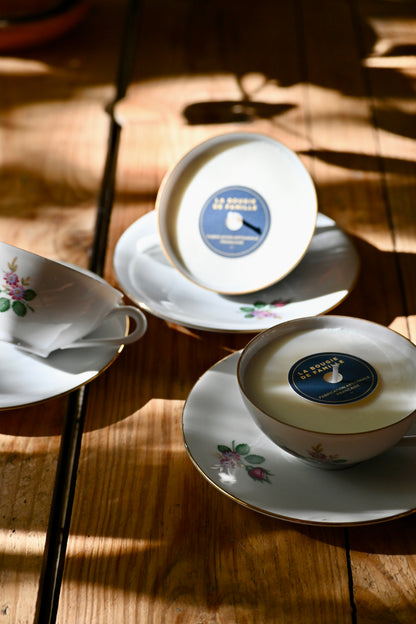 Tasse et coupelle bouton de rose