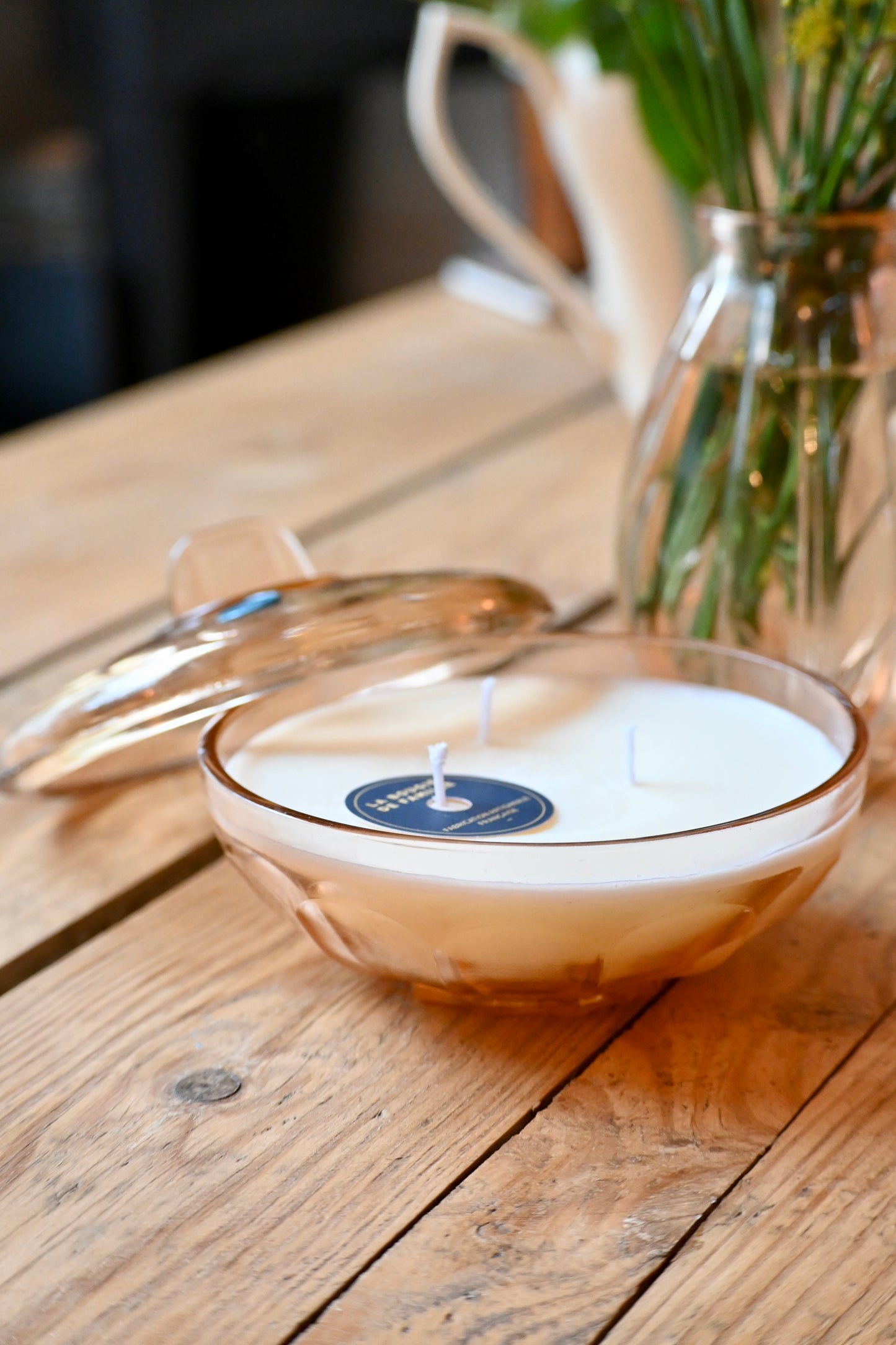 Boite en verre art déco rose