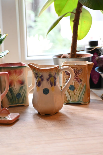 Pot à lait barbotine clochettes