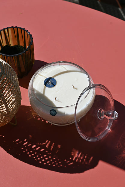 Bonbonnière en verre ciselé
