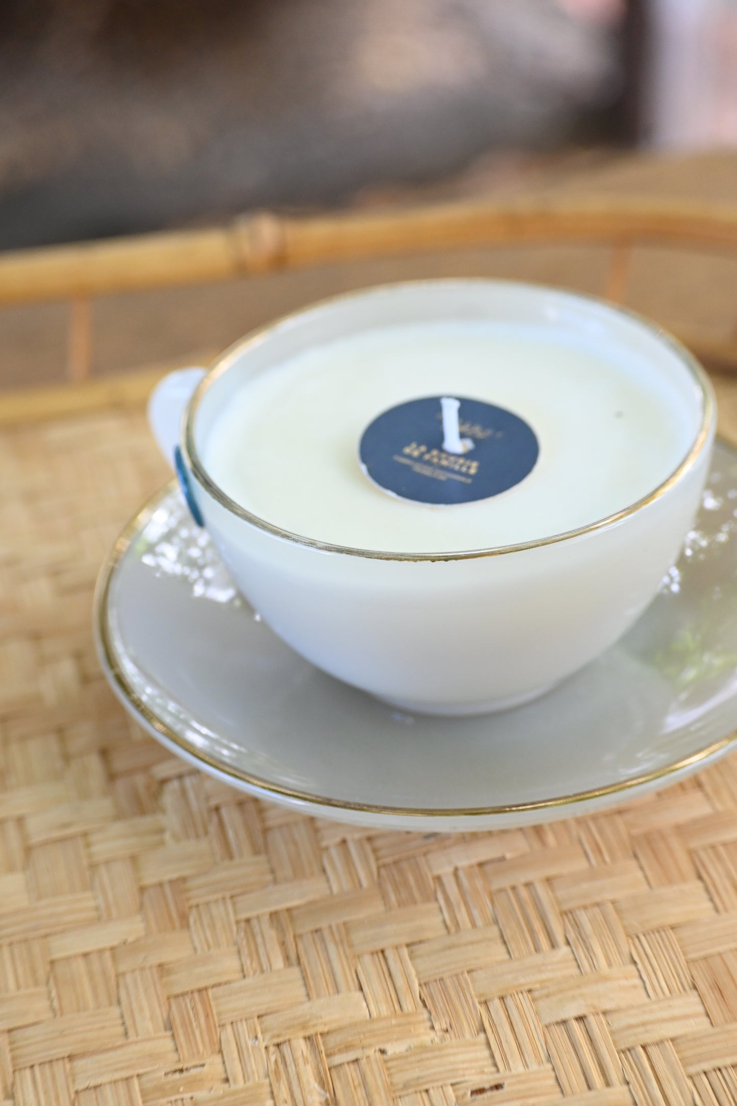 Tasse et coupelle verte opaque dorée