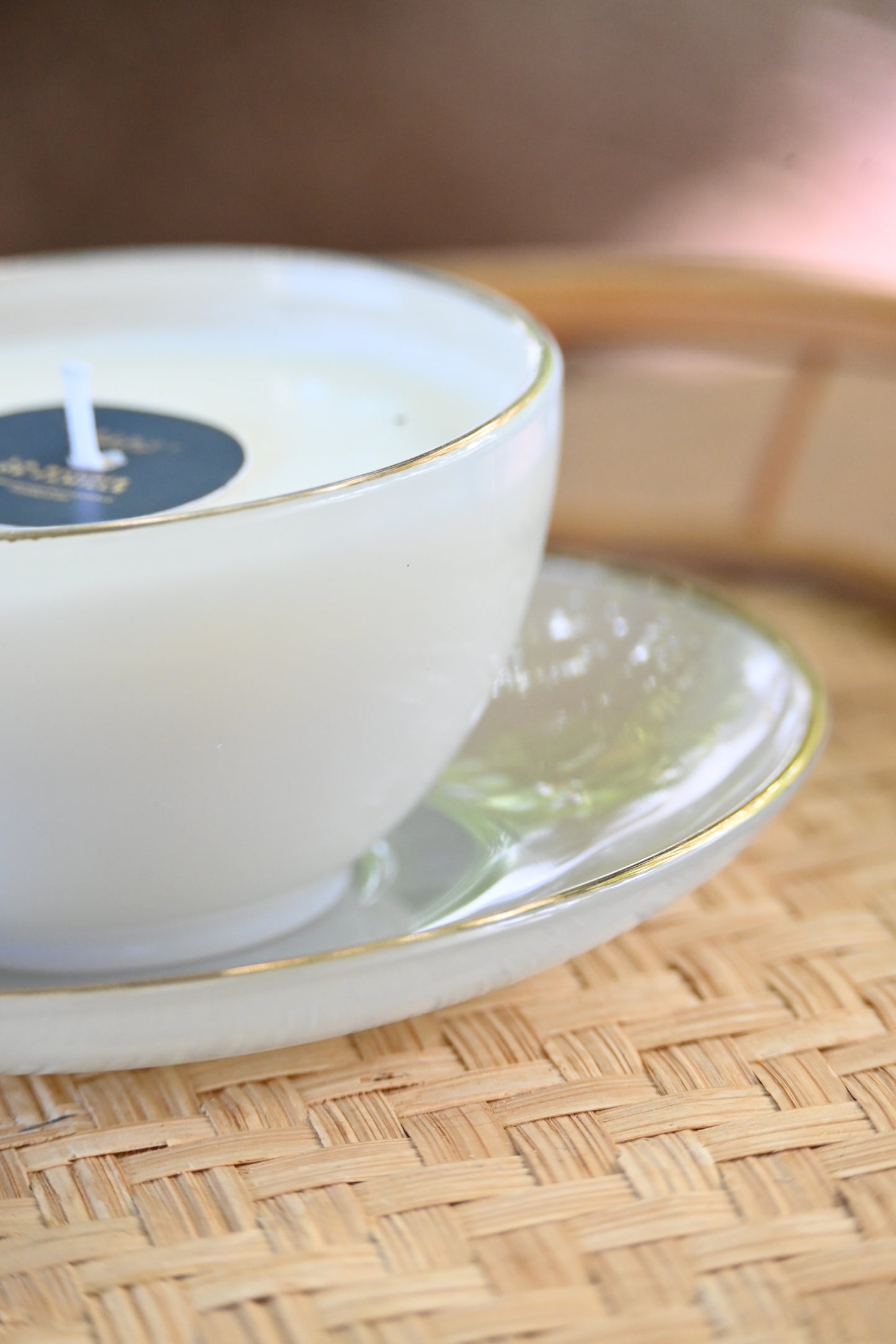 Tasse et coupelle verte opaque dorée
