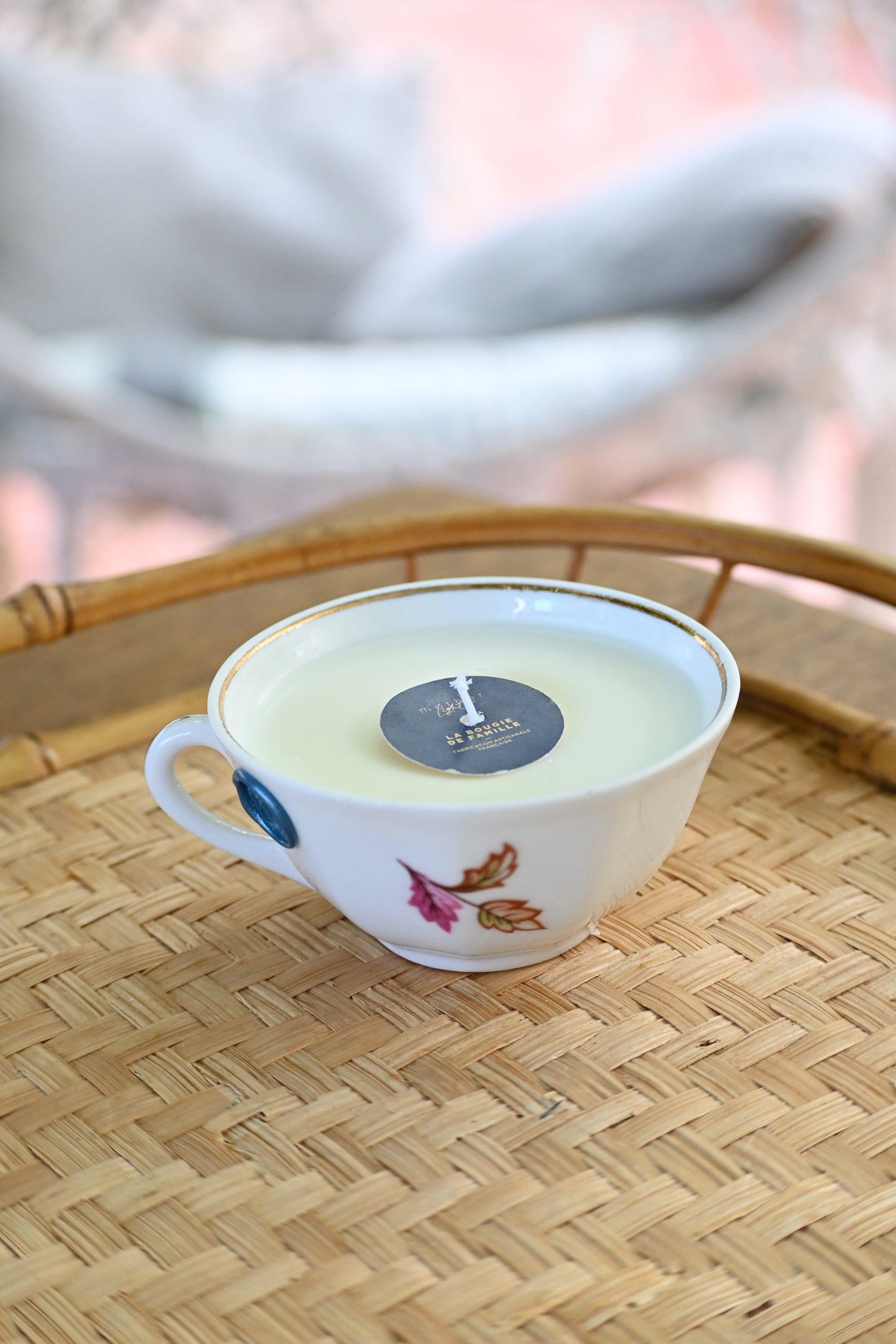 Tasse petites feuilles