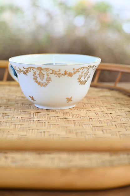 Tasse décor doré
