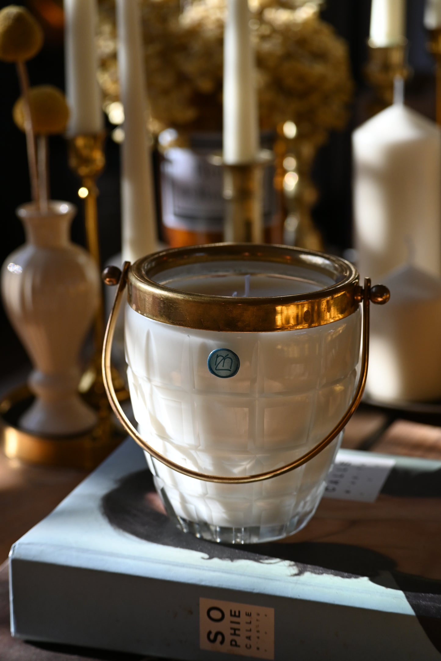 Seau à glace ciselé anse dorée