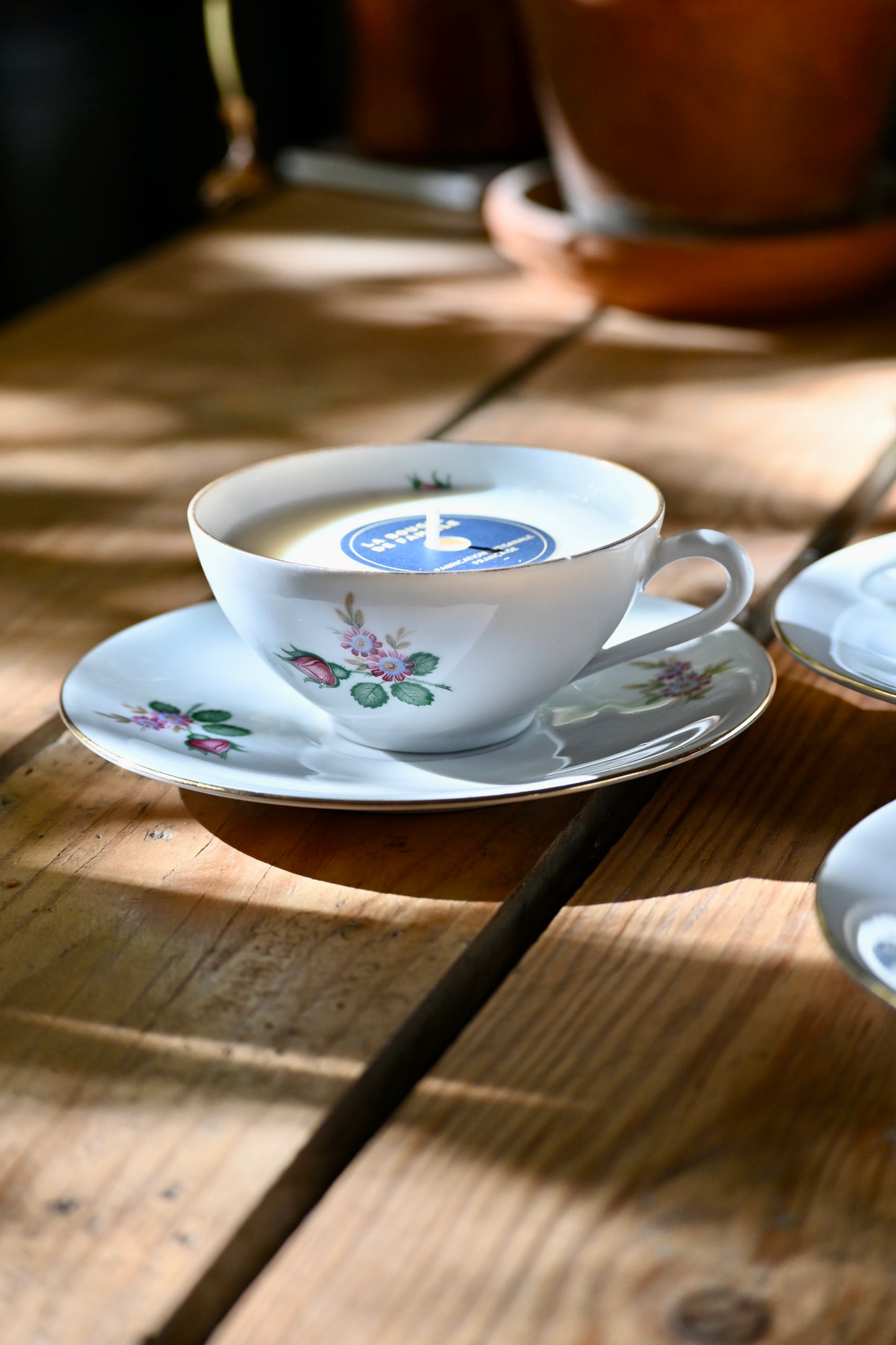 Tasse et coupelle bouton de rose