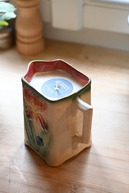 Pot à lait barbotine iris