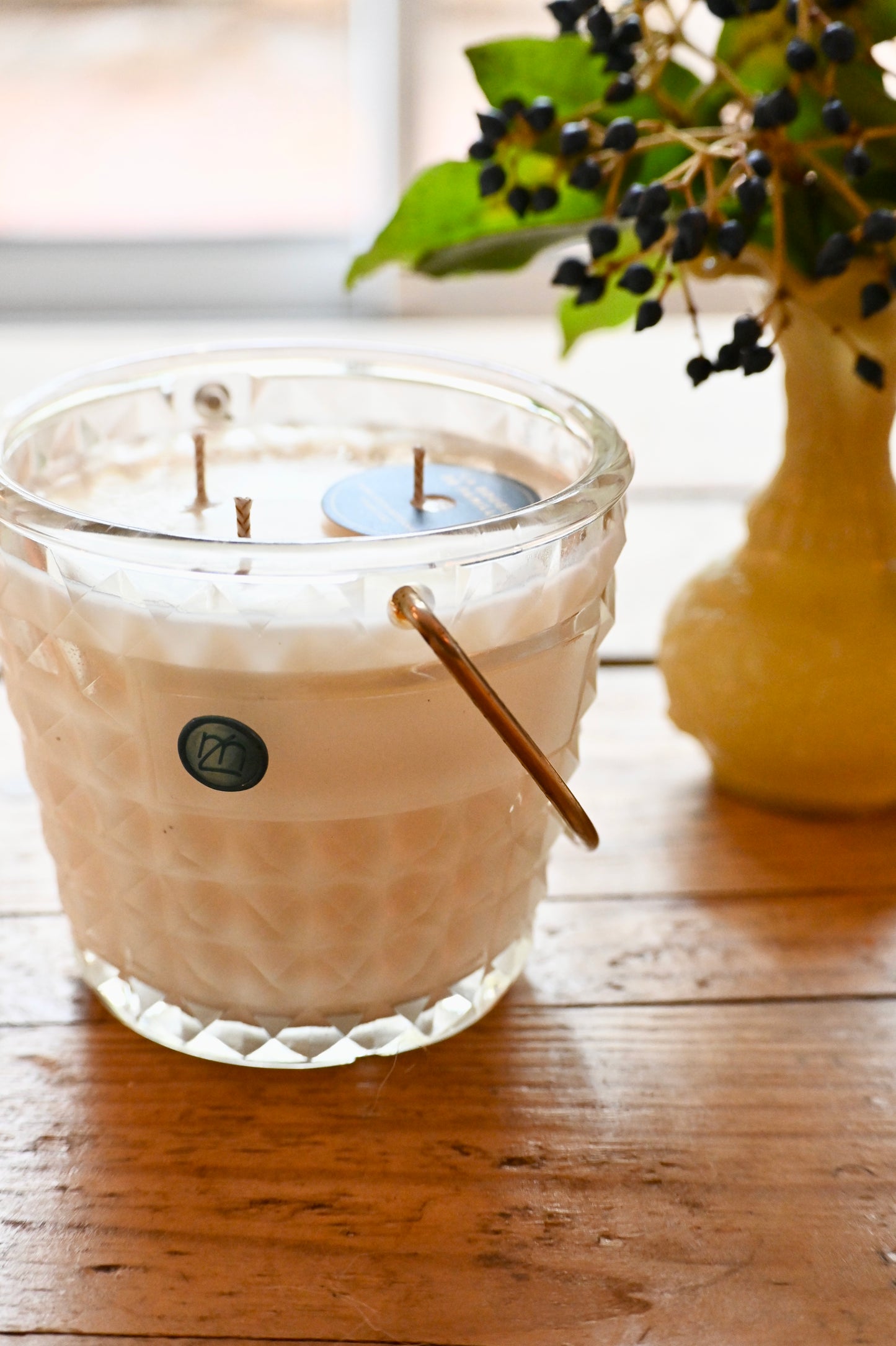 Petit seau à glace ciselé anse dorée