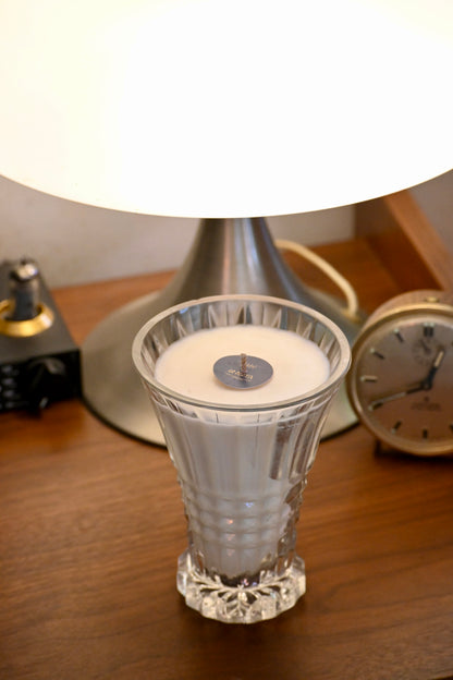 Vase en verre ciselé